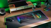 Razer推出採75%比例配置、可高度客製化的新款BlackWidow V4 75%機械式遊戲鍵盤