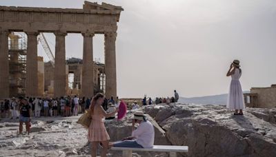 Grèce : On peut visiter l’Acropole d’Athènes sans touriste (mais ça coûte un bras)