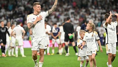 El emotivo adiós de Toni Kroos del Bernabéu con el Real Madrid