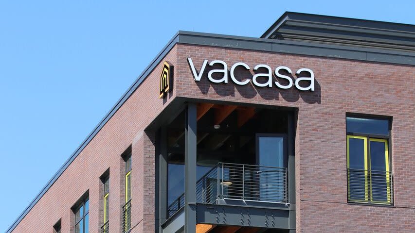 Vacasa plans to lay off 800 as hedge fund takes 9% stake - Portland Business Journal
