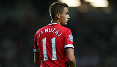 Joshua Zirkzee shirt number: A history of Man Utd's No.11