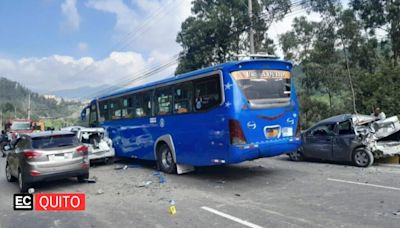 Siniestros de tránsito en la autopista Rumiñahui se producen principalmente por tres causas