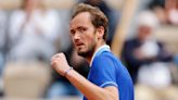 Daniil Medvedev cruises past Facundo Bagnis to reach French Open second round