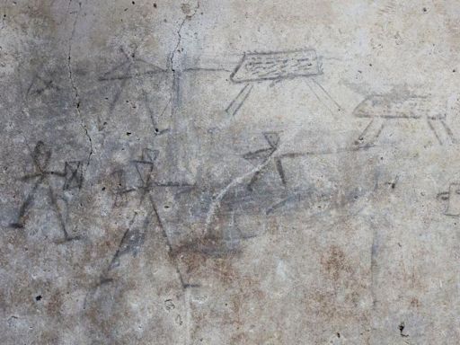 Los dibujos de gladiadores realizados por niños que fueron descubiertos en Pompeya