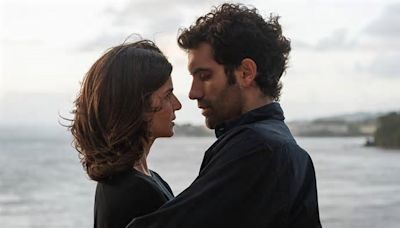 Netflix lanza el teaser y pone fecha de estreno a 'Clanes', su serie sobre amor y venganza con Clara Lago y Tamar Novas