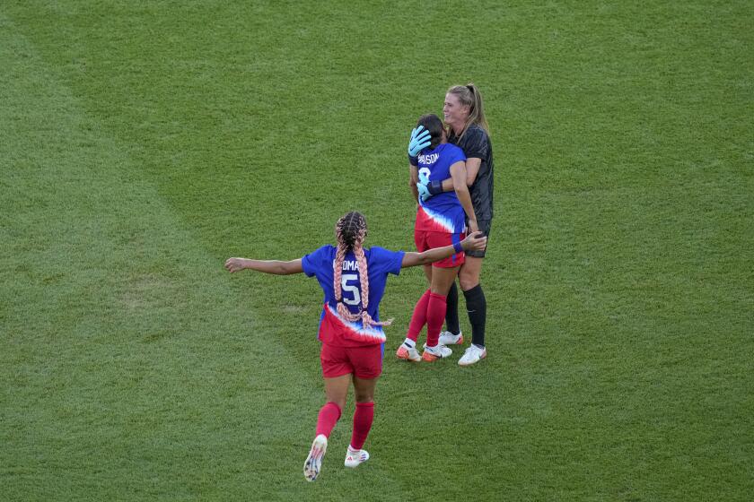 Bond between Alyssa Naeher and Mallory Swanson was a game changer for U.S. Soccer