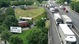 Las retenciones en carreteras de Gipuzkoa alcanzan casi los 40 kilómetros tras el fin de la protesta de tractores en Biriatou