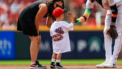 Robbie Ray wins again as Giants turn back Reds