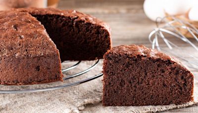 Chocolate cake recipe needs 3 ingredients to get delicious results in 16 minutes