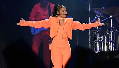 Janet Jackson Gets ‘Nasty’ While Dancing to Kendrick Lamar’s ‘Not Like Us’ on Tour: Watch