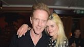 Damian Lewis rehace su vida con una cantante de rock un año después de la muerte de su mujer