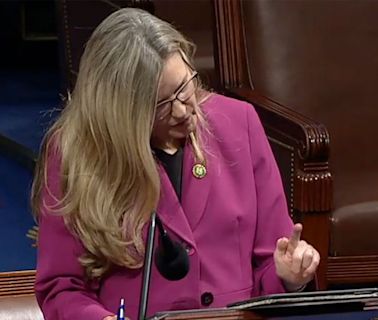 Wexton makes history as first member to use AI voice on House floor