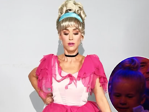 Katy Perry se veste de Cinderela em reality e encanta a filha