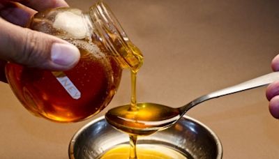 蜂蜜未開封但超過標示保存期限還可以吃嗎？營養師解答 小心食物中毒-台視新聞網