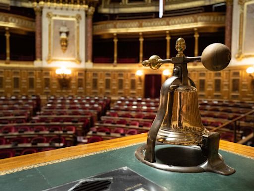 Législatives : ces textes de loi en suspens depuis le 9 juin