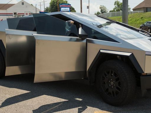 'Worth the wait': $100,000 Tesla Cybertruck getting plenty of attention