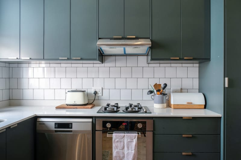 18 Gorgeous Green Kitchen Cabinet Ideas That Are Guaranteed to Spark Envy