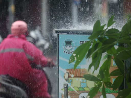 雨勢往南！大範圍雷雨帶逼近 這5區域午後出門要注意