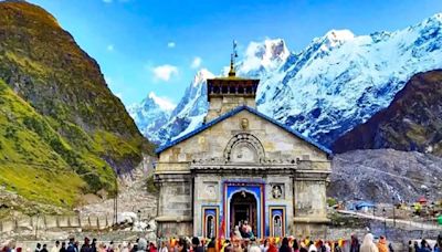 200 Pilgrims Stranded In Kedarnath After Cloudburst Triggers Landslide, High Alert Issued