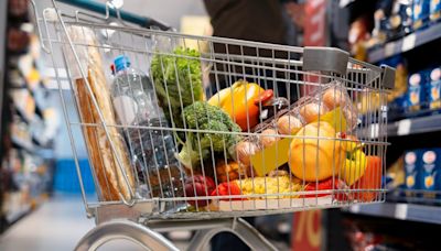 A qué hora cierran los supermercados este martes, 17 de septiembre - La Tercera