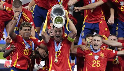 L'équipe d'Espagne de football, championne d'Europe, est arrivée à Madrid