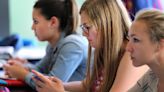 Unlikely issue of cellphones in schools forges bipartisan bonds in Congress