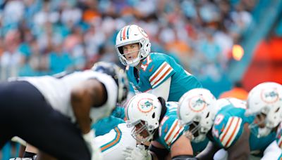 Raiders Urged to Sign Ex-Dolphins Quarterback and Former 1st-Round Pick