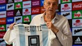 La Nación / Adiós, Menotti, campeón mundial con Argentina