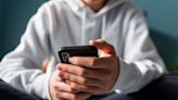 American Psychological Association issues advisory for teens and social media