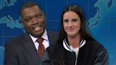 Caitlin Clark Crashes ‘SNL’s Weekend Update & Makes Michael Che Read Self-Deprecating Jokes