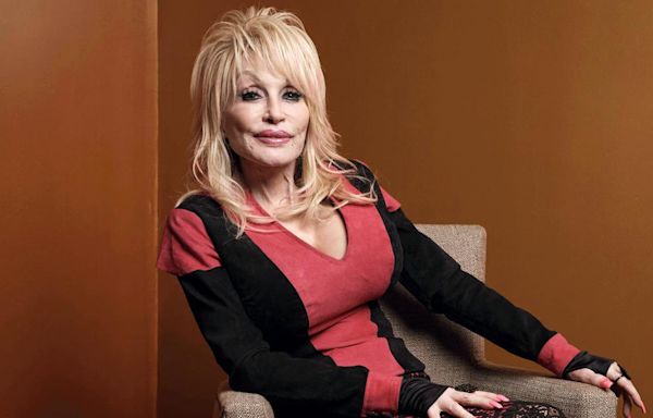 Dolly Parton announces Broadway musical on her life, slated for 2026