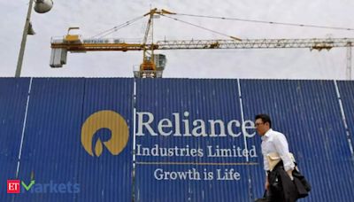 RIL, M&M contribute nearly 3,000 points to the 10K rally of Sensex - The Economic Times