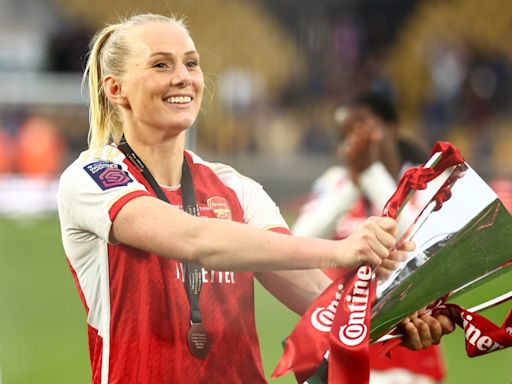 Arsenal tie Stina Blackstenius down to new contract after parting ways with Vivianne Miedema as Jonas Eidevall explains why 'clever' centre-forward is so important to WSL giants | Goal.com United...
