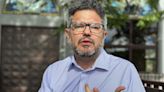 Los políticos fallan a los centroamericanos, según el escritor hondureño Juan Pablo Carías