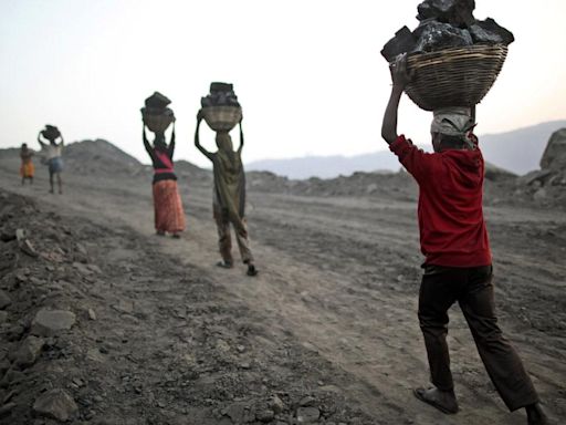 India’s illegal coal mining problem | Explained