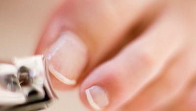 Voici la fréquence idéale à laquelle vous devriez vous couper les ongles de pieds selon une podologue