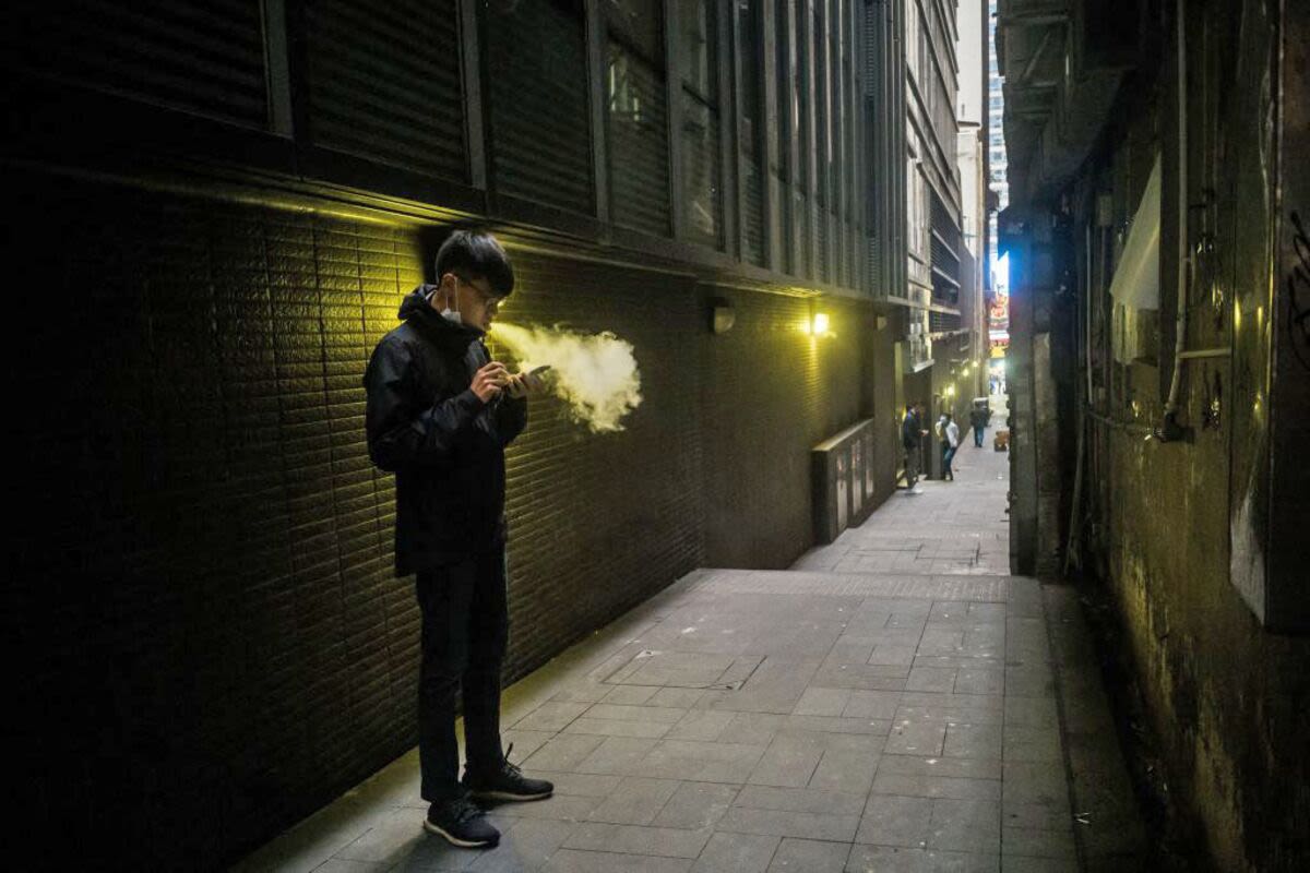 Hong Kong to Propose Ban on Vaping, New Curbs on Public Smoking