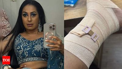 Kashmera Shah has a major fall on the sets of Laughter Chefs; shares pics of her injured ribs and ankle | - Times of India