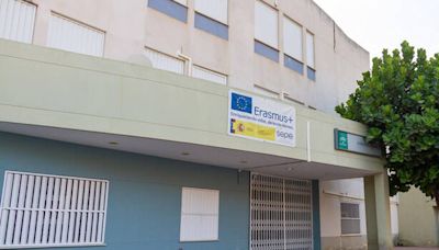 La Junta concede a la Escuela de Idiomas de Motril las titulaciones de C2 de inglés y B1 de español para extranjeros