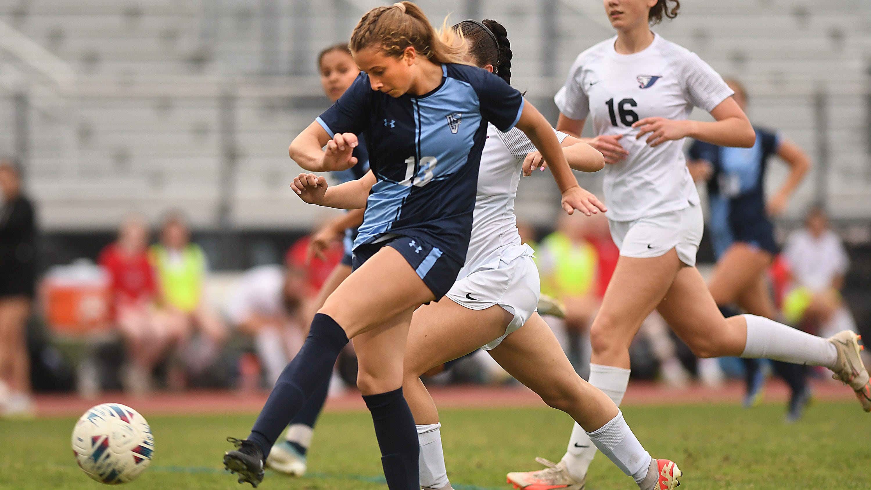 PHOTOS: Hoggard vs. Jordan in the first round of the playoff’s.