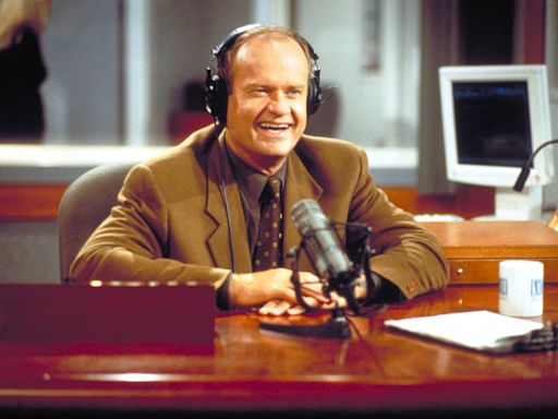 Kelsey Grammer got emotional when 'Frasier' returned to Seattle for Season 2 episode