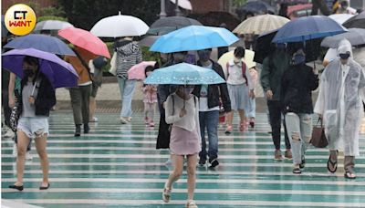 午後對流旺盛「7縣市大雨特報」 台中、嘉義以南地和苗栗山區慎防災情