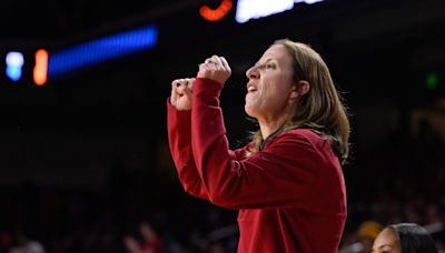 USC Women’s Basketball: All-Pac-12 Guard Transferring to Trojans