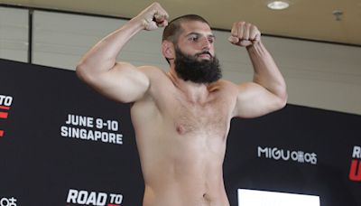 Newcomer steps into UFC Fight Night 241 on four days’ notcie