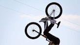 Bala Loka fica sem medalha na final na estreia do Brasil no BMX freestyle