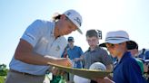 Kids say courtesy is the best way to score autographs at the Memorial Tournament