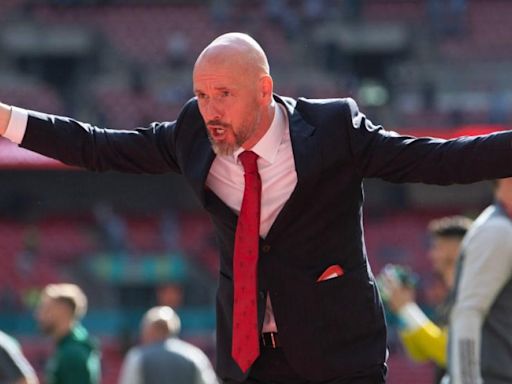 Erik ten Hag slammed for comment on Manchester United trophy haul