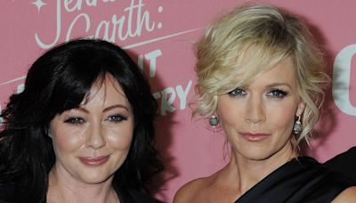 Jennie Garth Details Truth of Real Friendship With Shannen Doherty After 90210 Costar's Death - E! Online