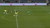 La selección femenina de fútbol fue goleada por Brasil, pero una juvenil hizo un exquisito gol que quedará para el recuerdo