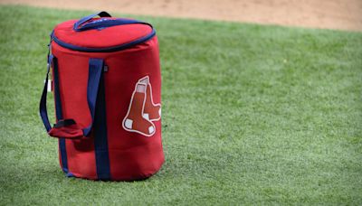 Ex-Red Sox Outfielder Reportedly Signs With AL Central Club After Strong Season